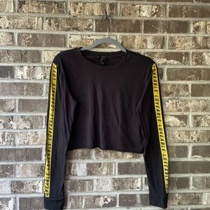 Black long-sleeve lovable crop top